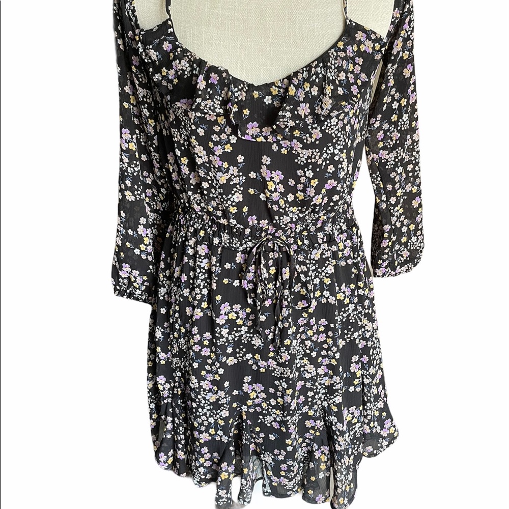 Francesca’s Mi Ami Purple Floral Dress Size Medium
